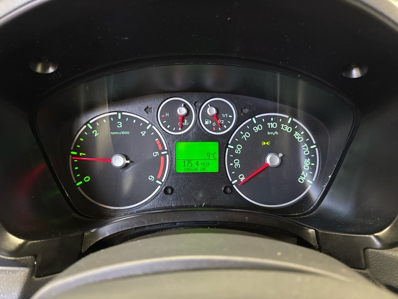 Ford Transit Connect vaihtoauto