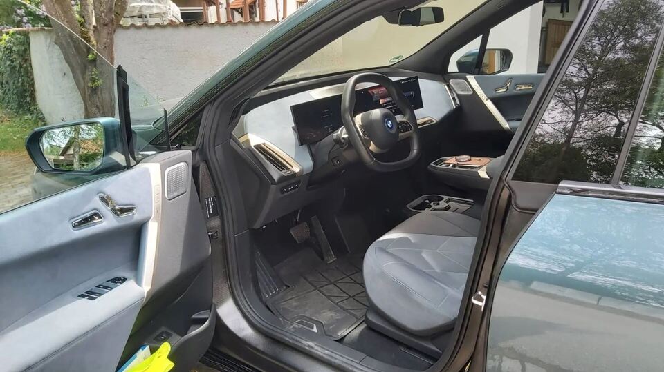 BMW iX vaihtoauto