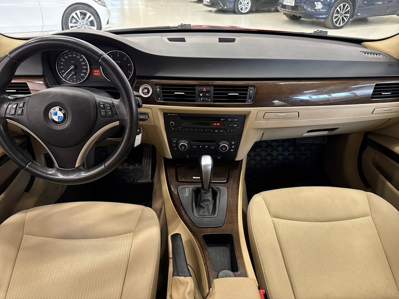 BMW 320 vaihtoauto