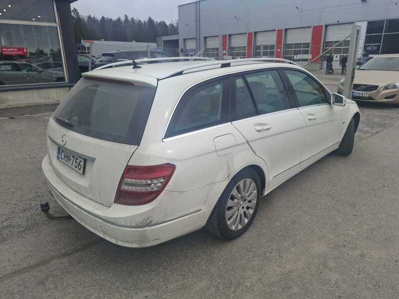 Mercedes-Benz C vaihtoauto