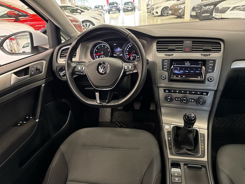 Volkswagen Golf vaihtoauto