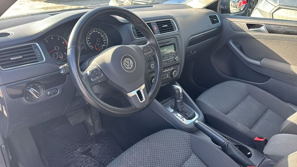 Volkswagen Jetta vaihtoauto