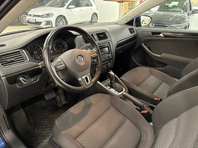 Volkswagen Jetta vaihtoauto