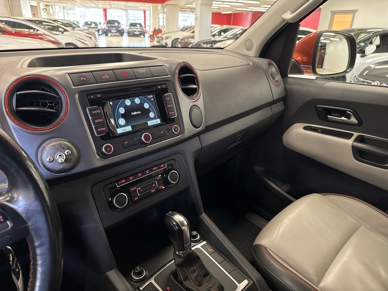 Volkswagen Amarok vaihtoauto