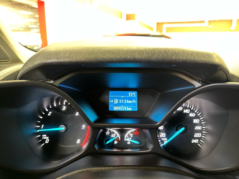 Ford Transit Connect vaihtoauto