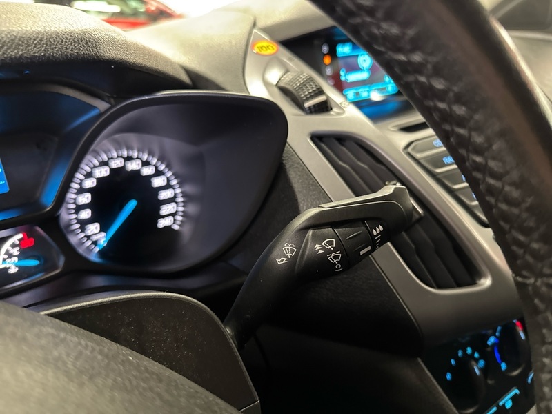 Ford Transit Connect vaihtoauto