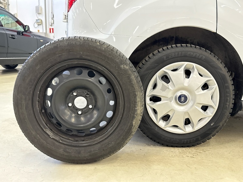 Ford Transit Connect vaihtoauto