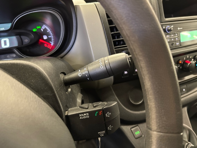 Renault Trafic vaihtoauto