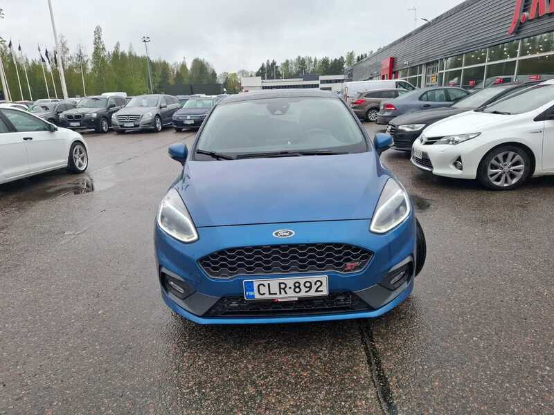 Ford Fiesta vaihtoauto