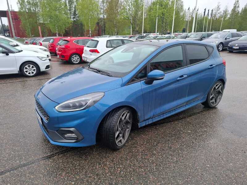 Ford Fiesta vaihtoauto