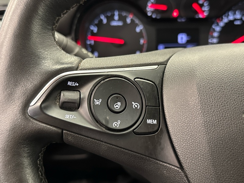 Opel Crossland X vaihtoauto