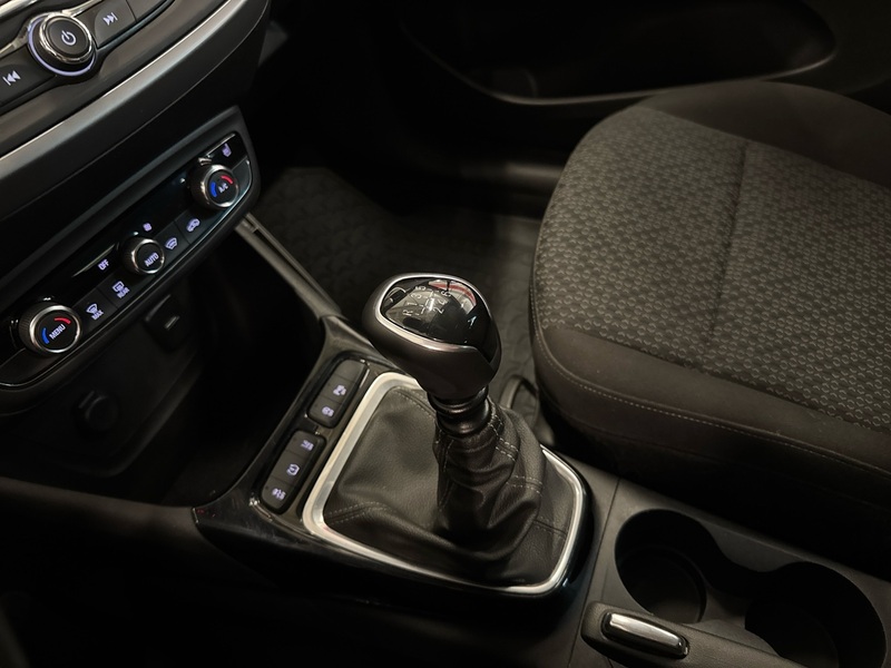 Opel Crossland X vaihtoauto