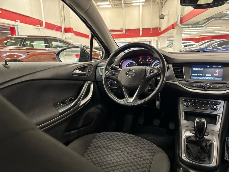 Opel Astra vaihtoauto