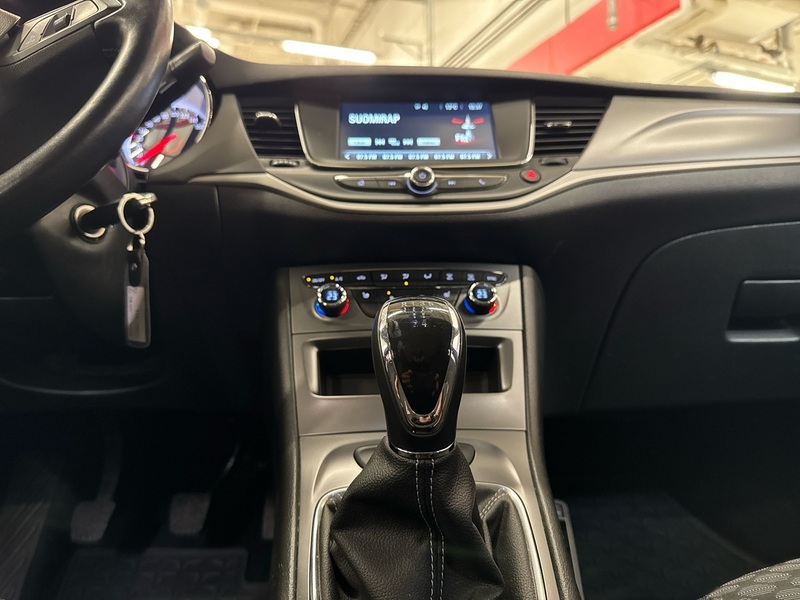 Opel Astra vaihtoauto