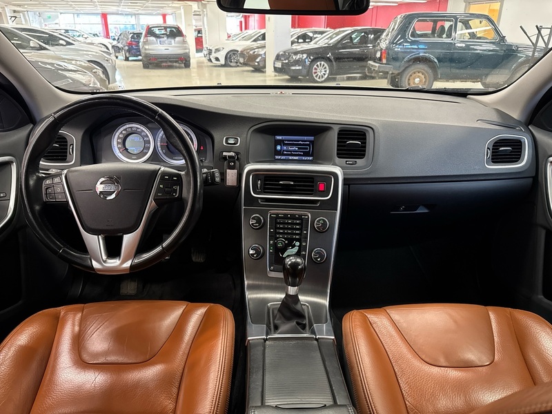 Volvo V60 vaihtoauto