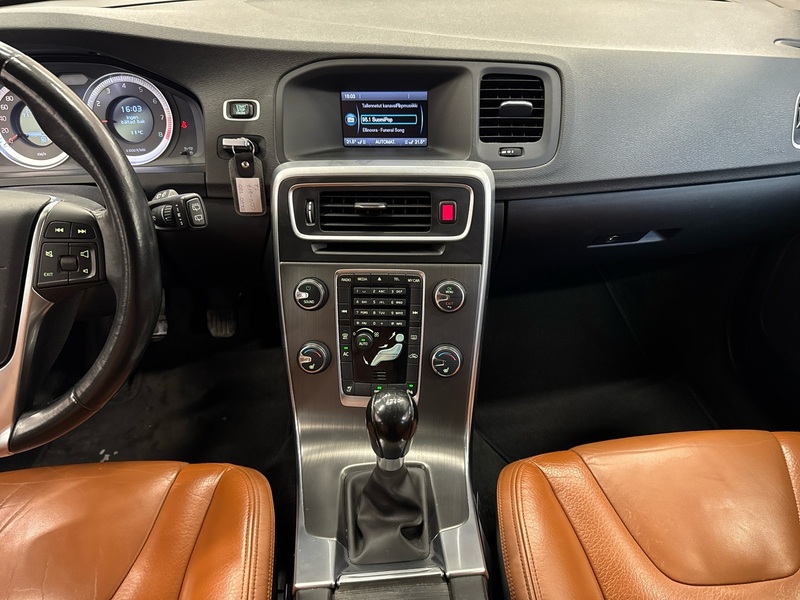 Volvo V60 vaihtoauto