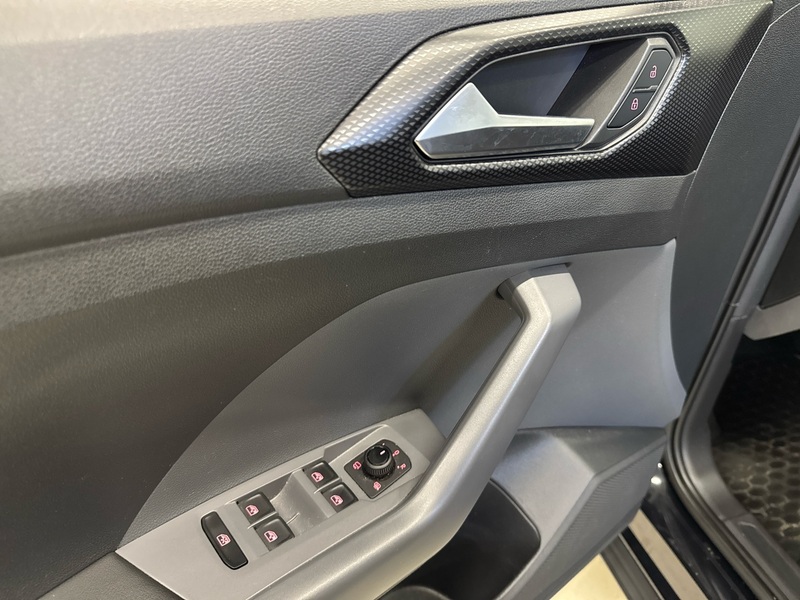 Volkswagen T-Cross vaihtoauto