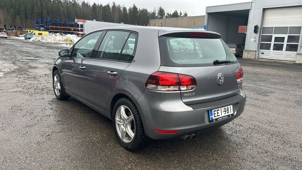 Volkswagen Golf vaihtoauto