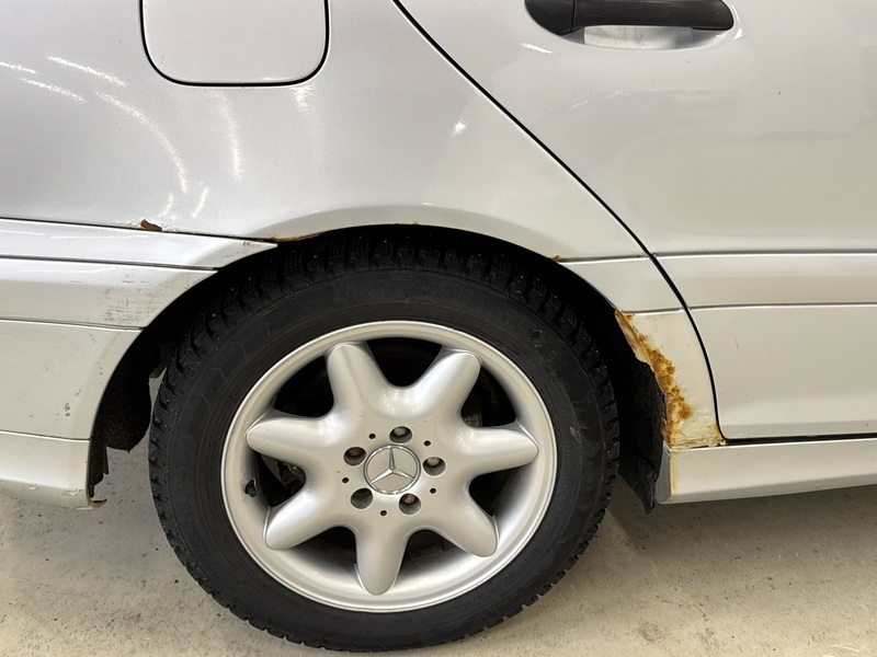 Mercedes-Benz C vaihtoauto