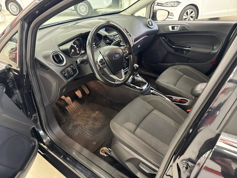 Ford Fiesta vaihtoauto