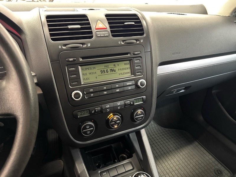 Volkswagen Jetta vaihtoauto