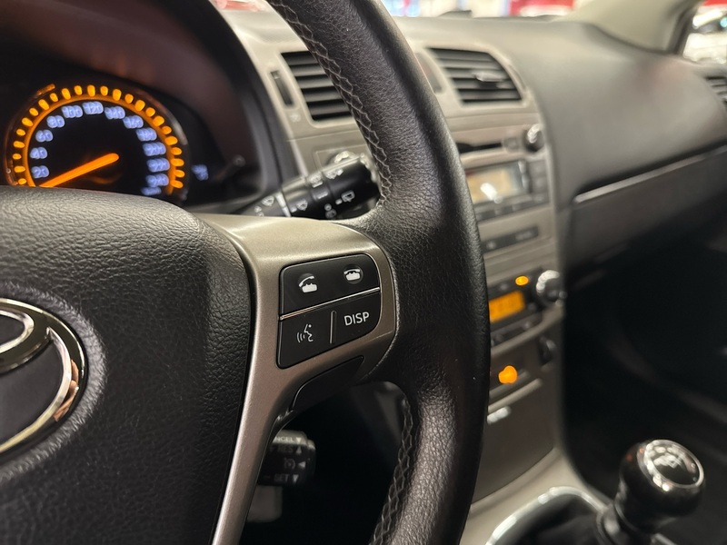 Toyota Avensis vaihtoauto