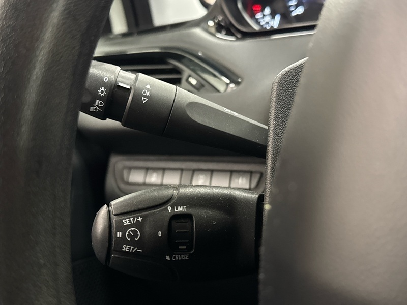 Peugeot 208 vaihtoauto