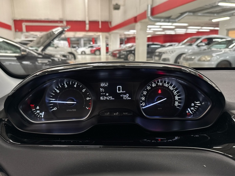 Peugeot 208 vaihtoauto