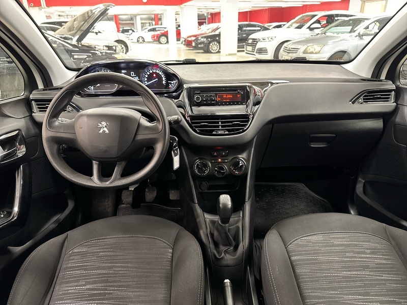 Peugeot 208 vaihtoauto