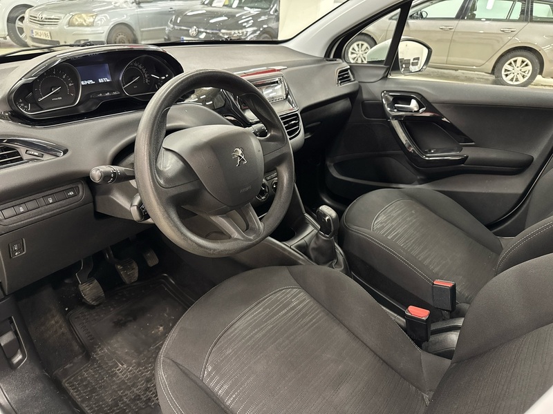 Peugeot 208 vaihtoauto