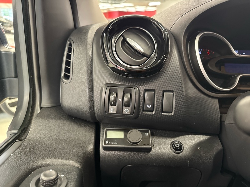 Renault Trafic vaihtoauto