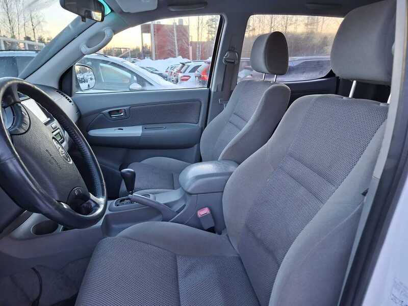 Toyota Hilux vaihtoauto