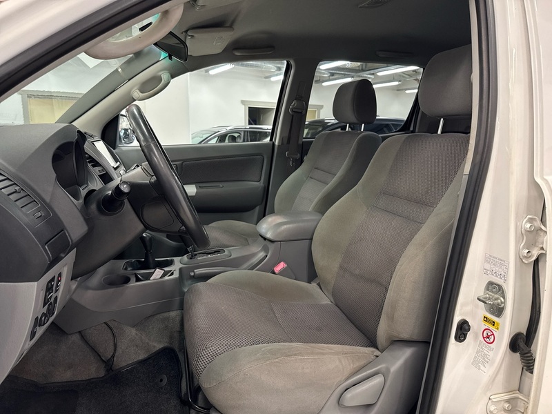 Toyota Hilux vaihtoauto