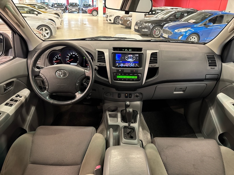 Toyota Hilux vaihtoauto