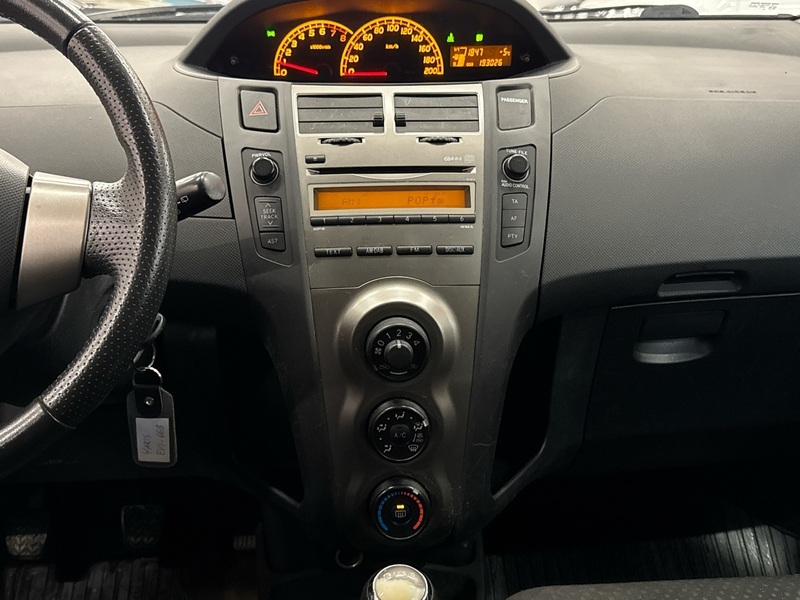 Toyota Yaris vaihtoauto