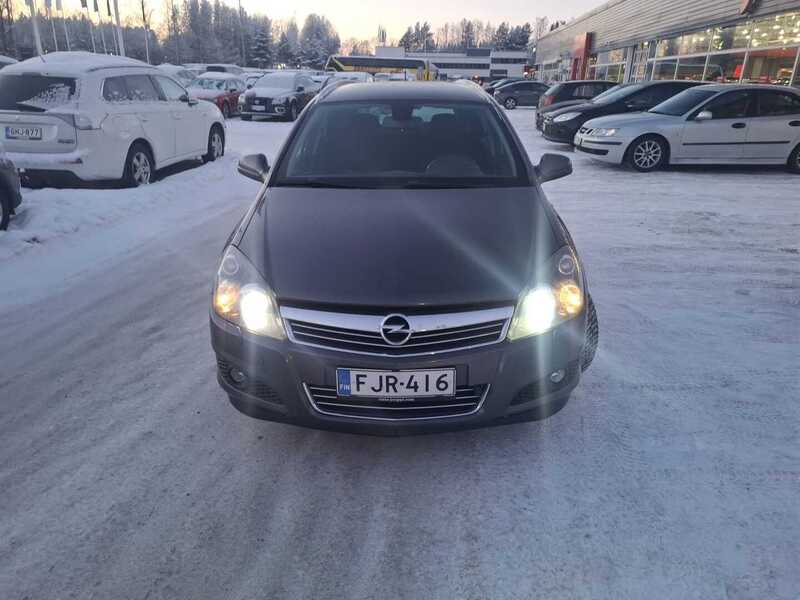 Opel Astra vaihtoauto