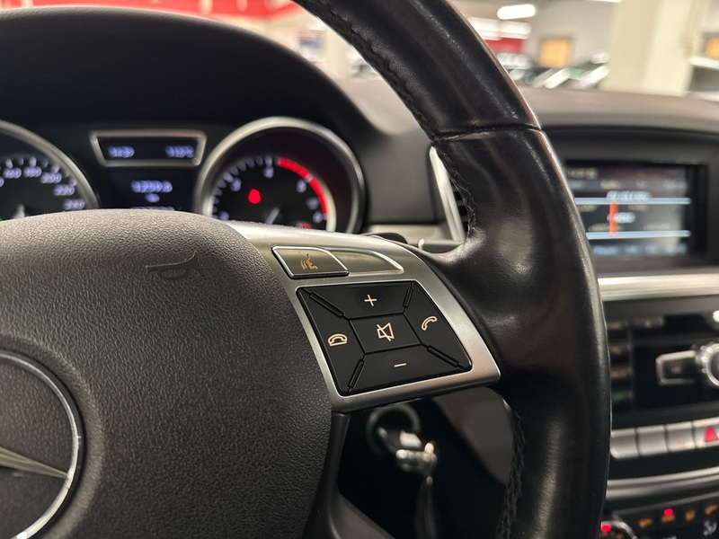 Mercedes-Benz ML vaihtoauto