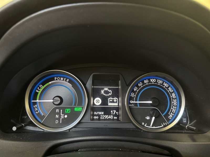 Toyota Auris vaihtoauto