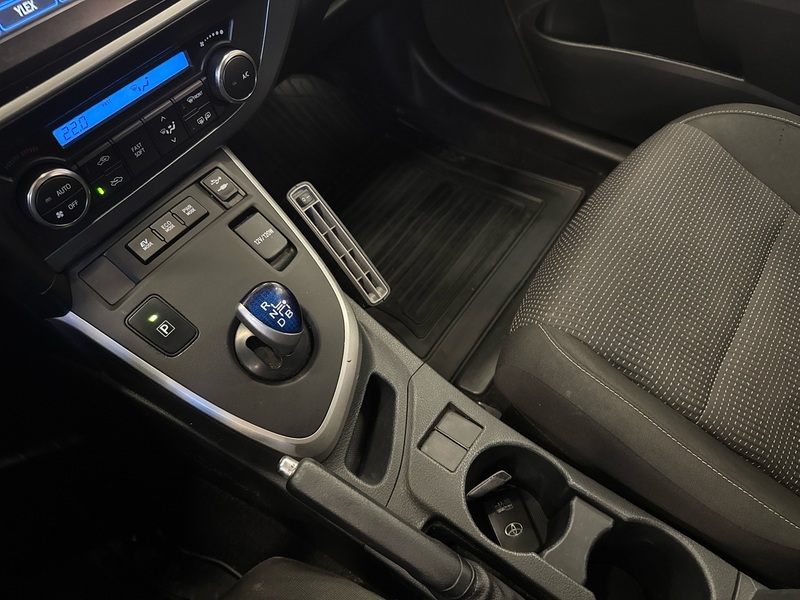 Toyota Auris vaihtoauto