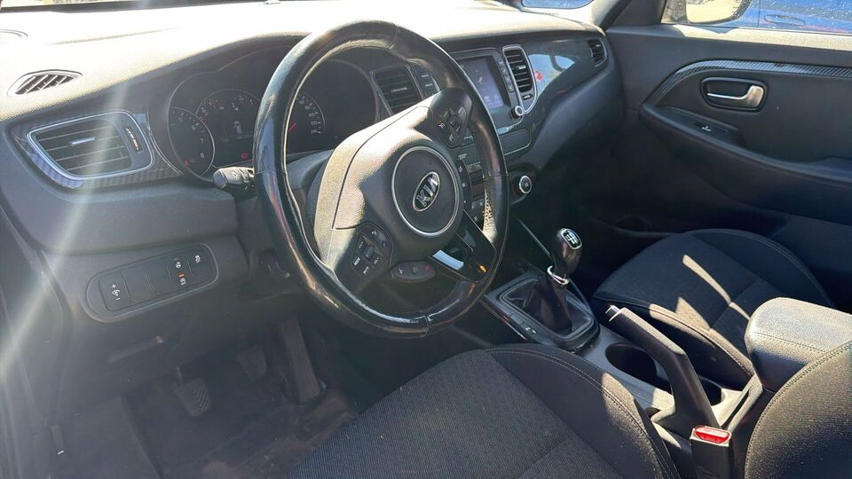 Kia Carens vaihtoauto