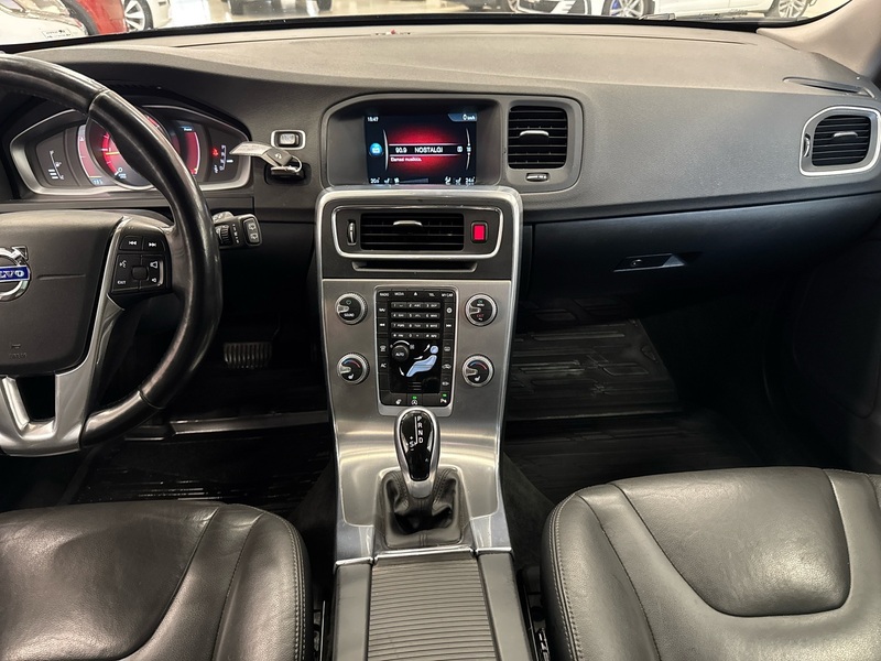 Volvo V60 vaihtoauto