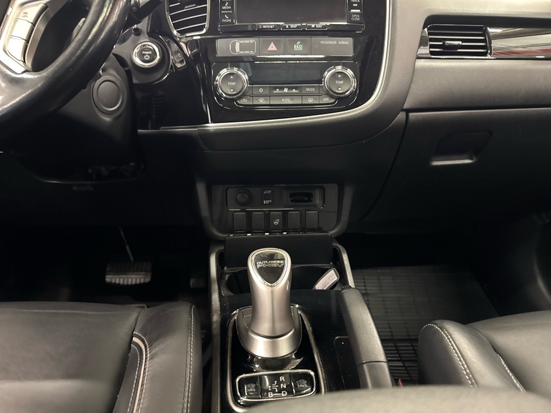 Mitsubishi Outlander PHEV vaihtoauto