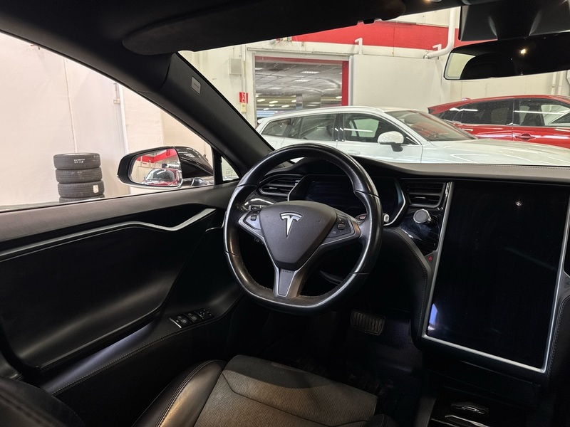 Tesla Model S vaihtoauto