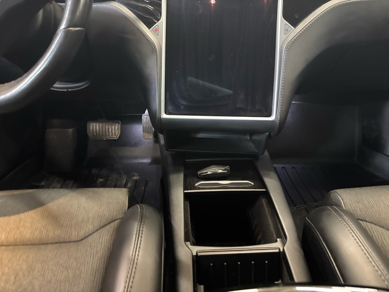 Tesla Model S vaihtoauto