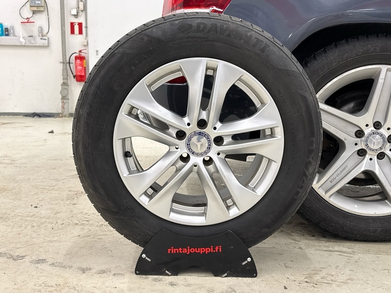 Mercedes-Benz GLK vaihtoauto