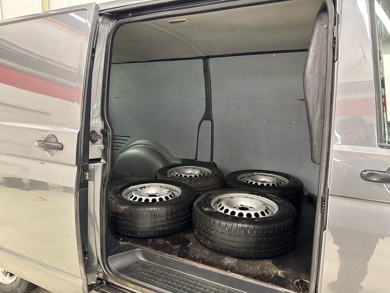 Volkswagen Transporter vaihtoauto