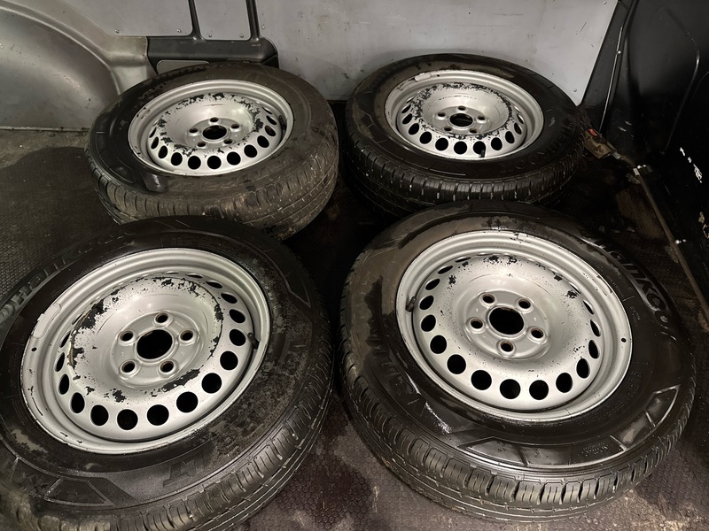 Volkswagen Transporter vaihtoauto