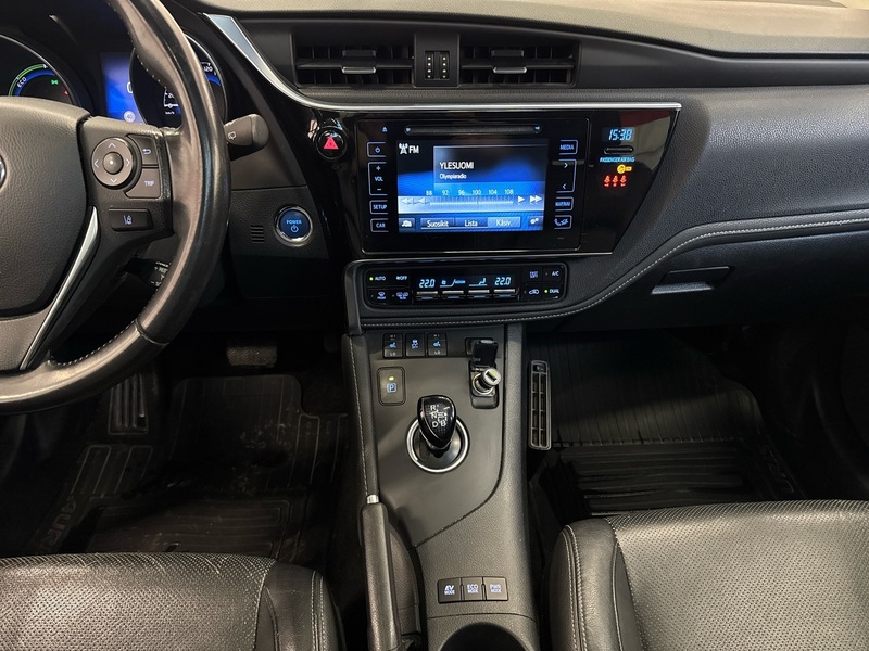 Toyota Auris vaihtoauto