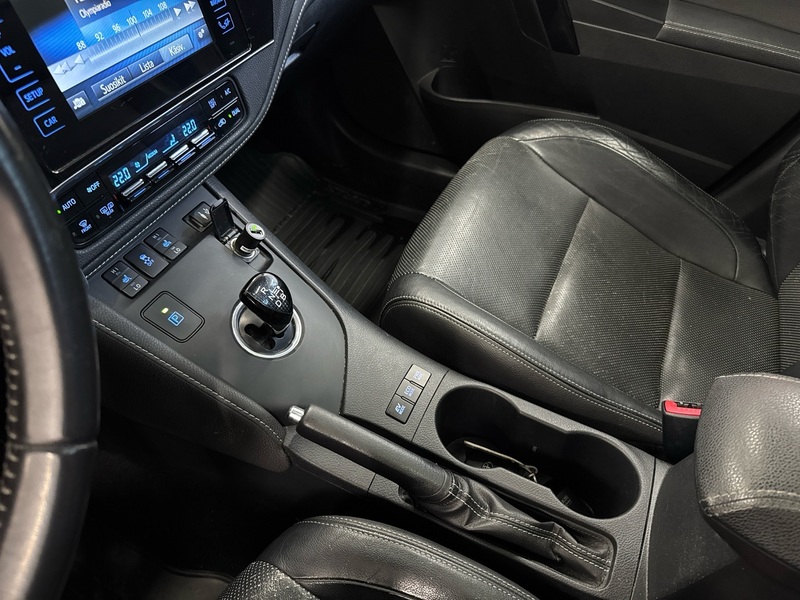 Toyota Auris vaihtoauto