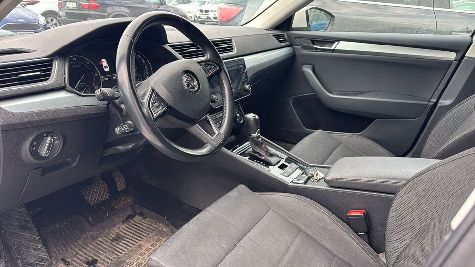 Skoda Superb vaihtoauto